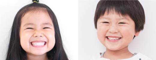 前歯がキレイに並ぶ子供